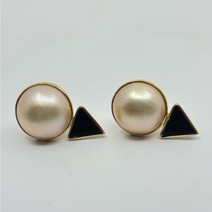 14K Gold Mabe Pearl & Black Onyx Earrings Dome VTG Statement 80s-90s Modernist